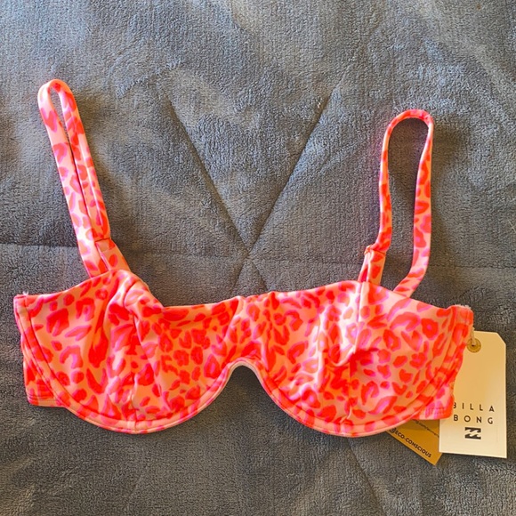 Billabong Other - NWT Billabong Bikini Top